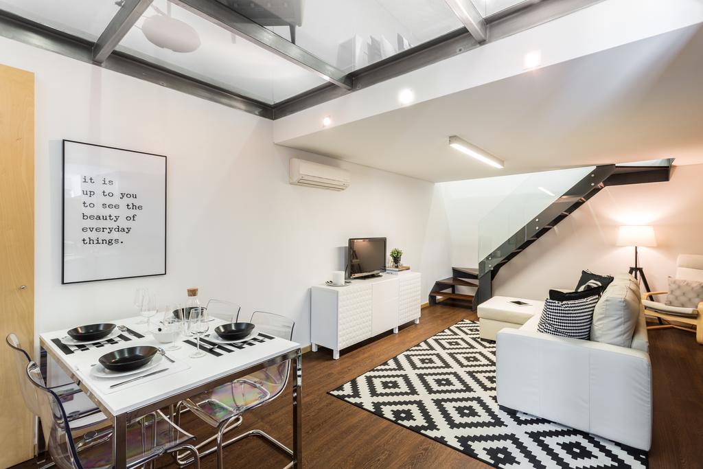 Aveiro Urban Loft Apartment Bagian luar foto